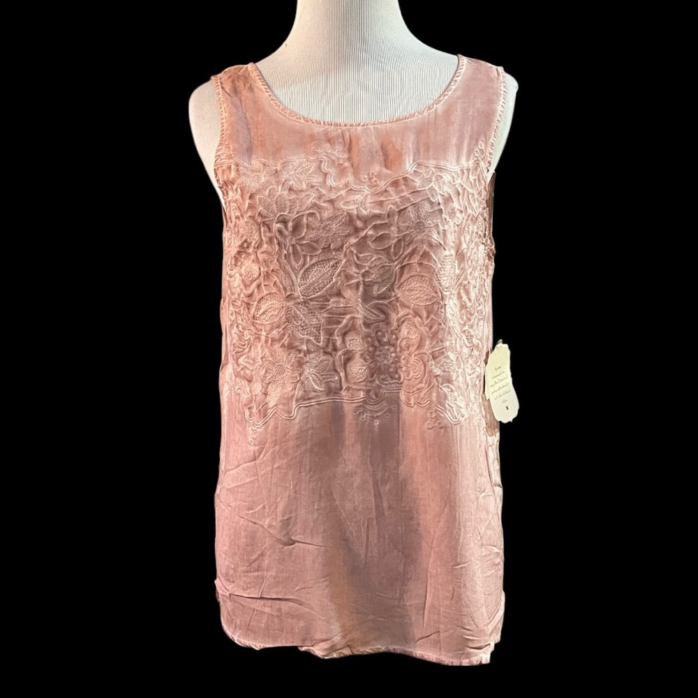 ALTAR’D STATE EMBROIDERED SLEEVELESS BLOUSE DUSTY PINK SIZE SMALL NEW WITH TAGS